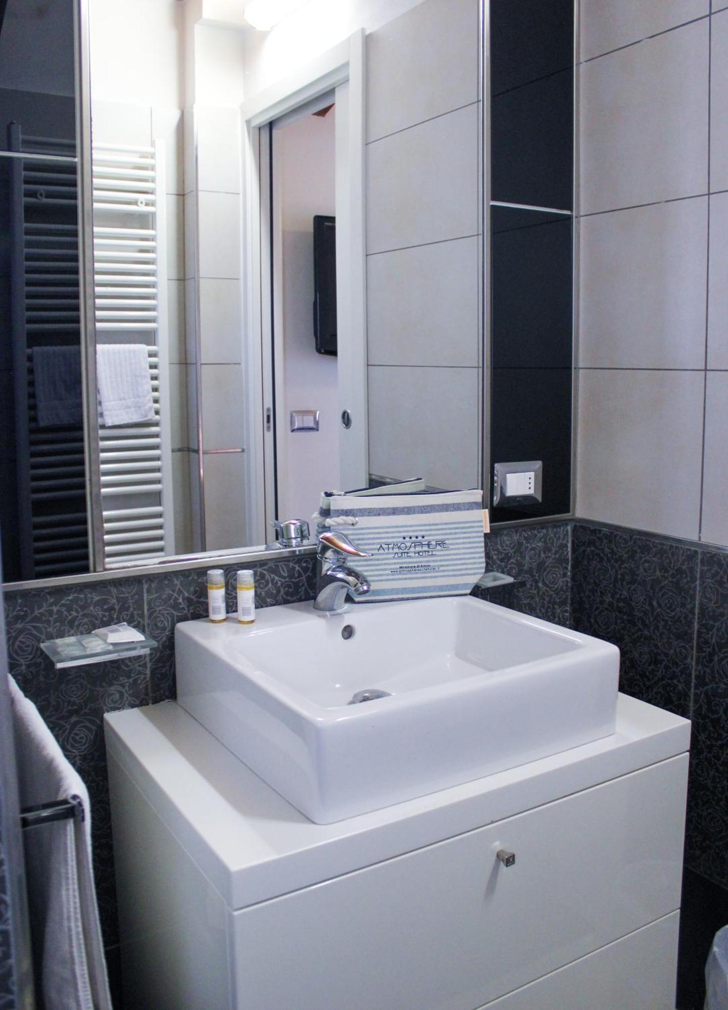 Atmosphere Suite Hotel Ріміні Екстер'єр фото