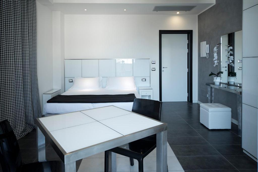 Atmosphere Suite Hotel Ріміні Екстер'єр фото